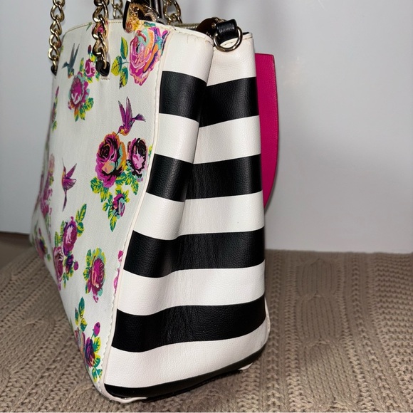 Betsey Johnson Bundle Pink Jumbo Bow & Floral Design Satchel/Shoulder Bag - Picture 6 of 16